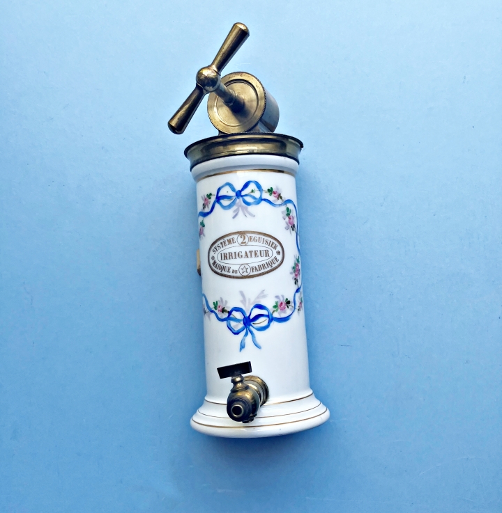 Egusier Douche/Enema : porcelain with Floral/ Garlands Decoration