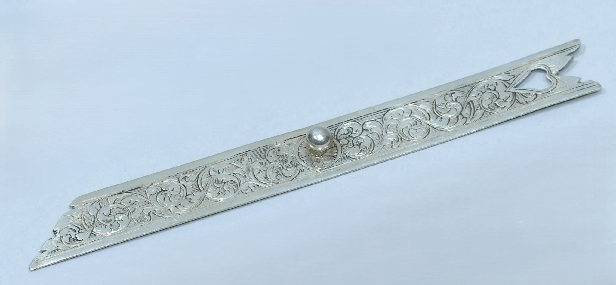 Small flat silver ruler with cut ends made in Germany circa 1600