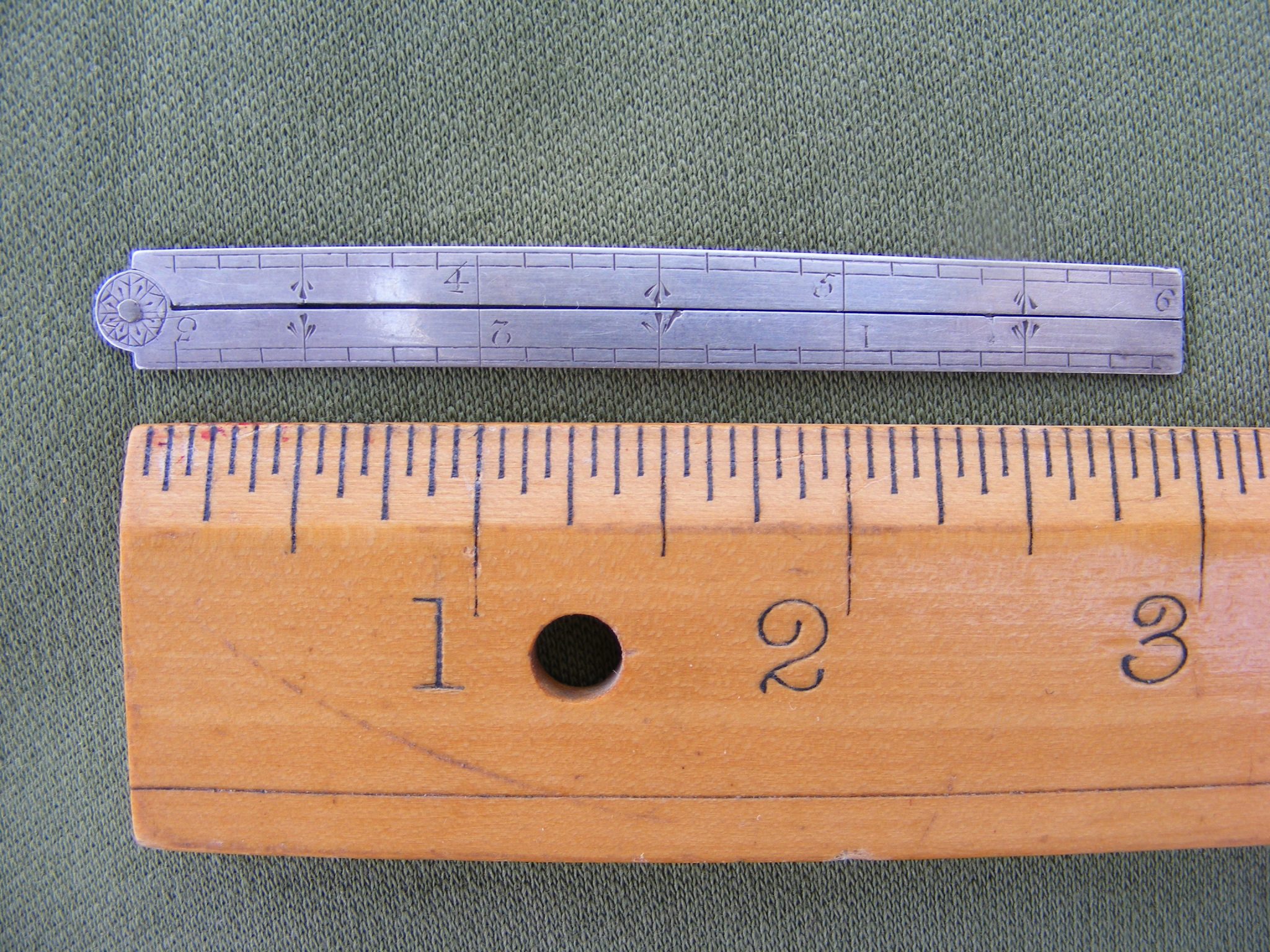 EARLY SILVER FOLDING RULE